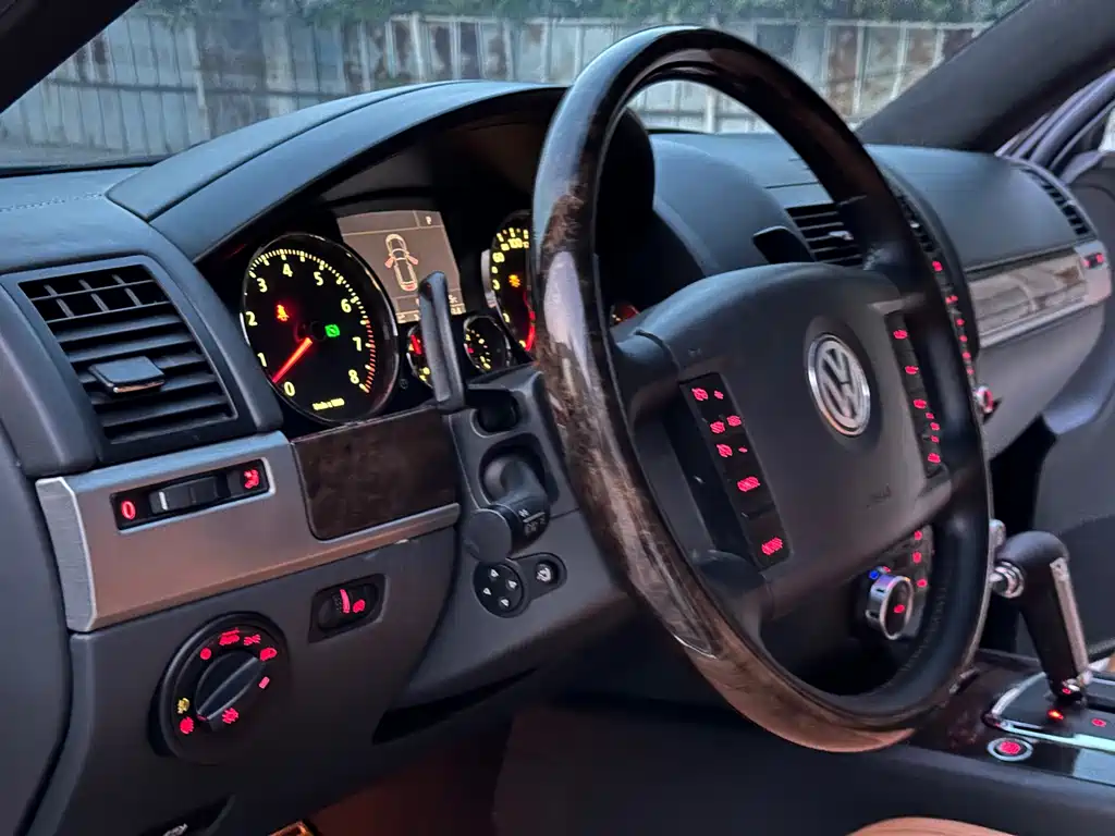 Volkswagen Touareg — миниатюра 22