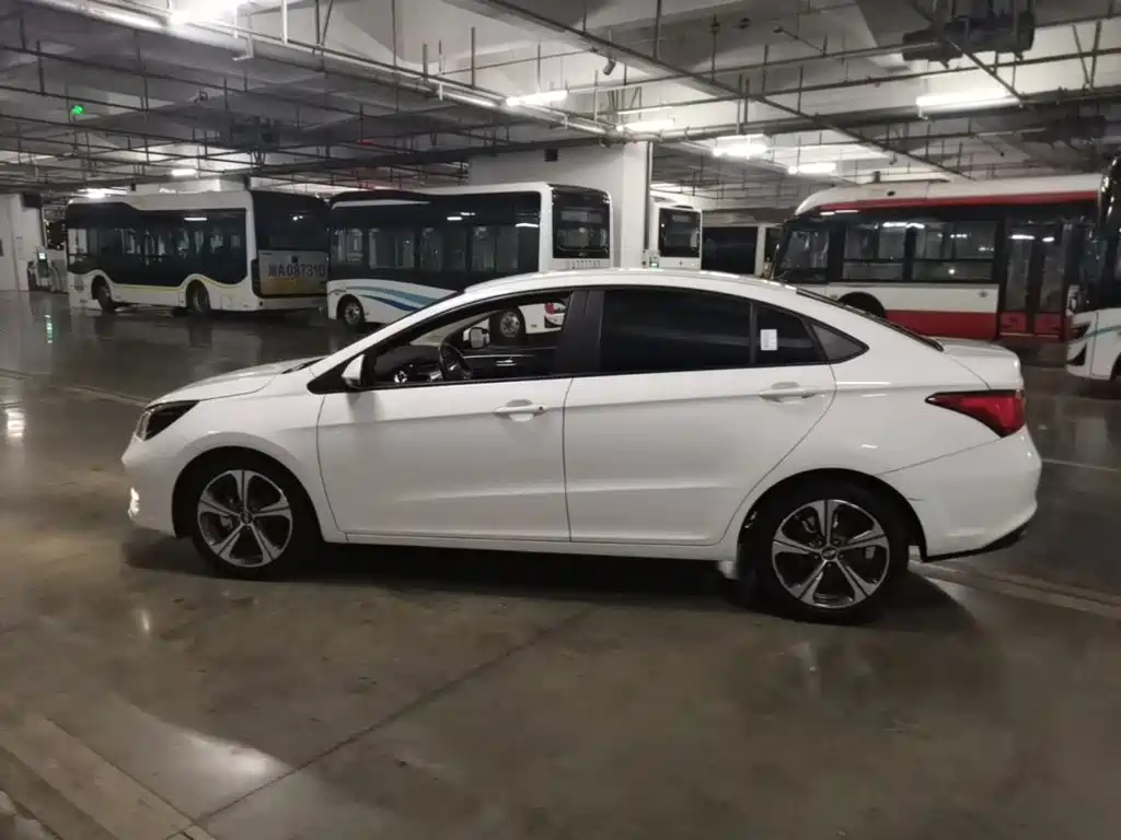 Chery Arrizo 5 — миниатюра 25
