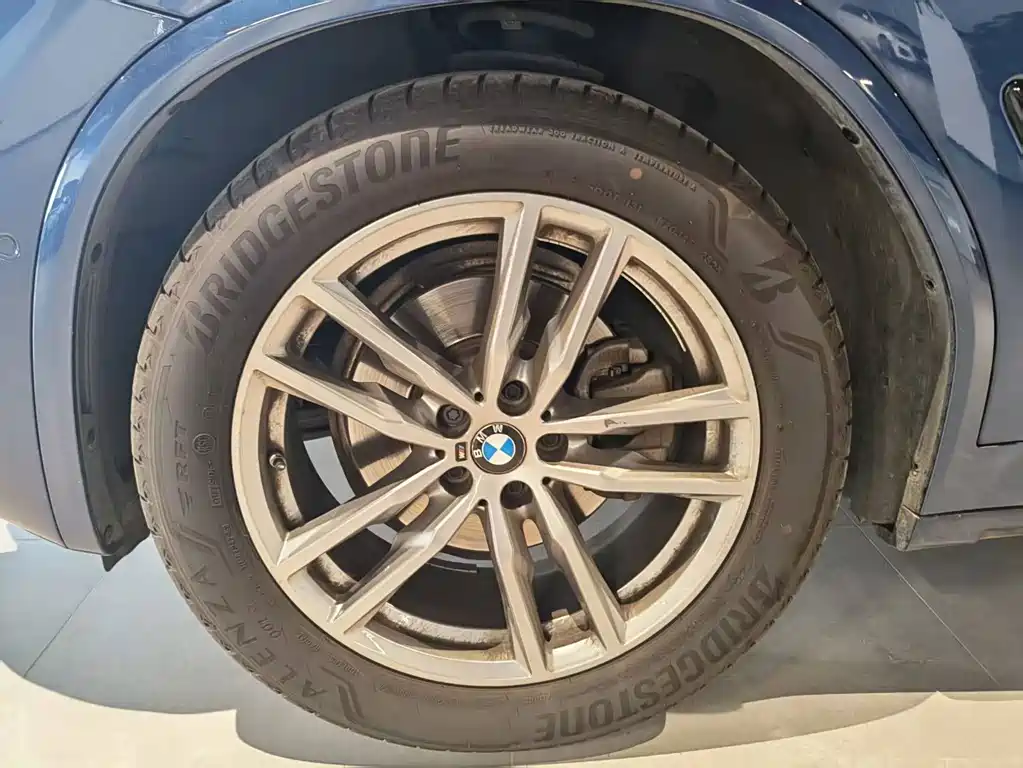 BMW X3 — миниатюра 9