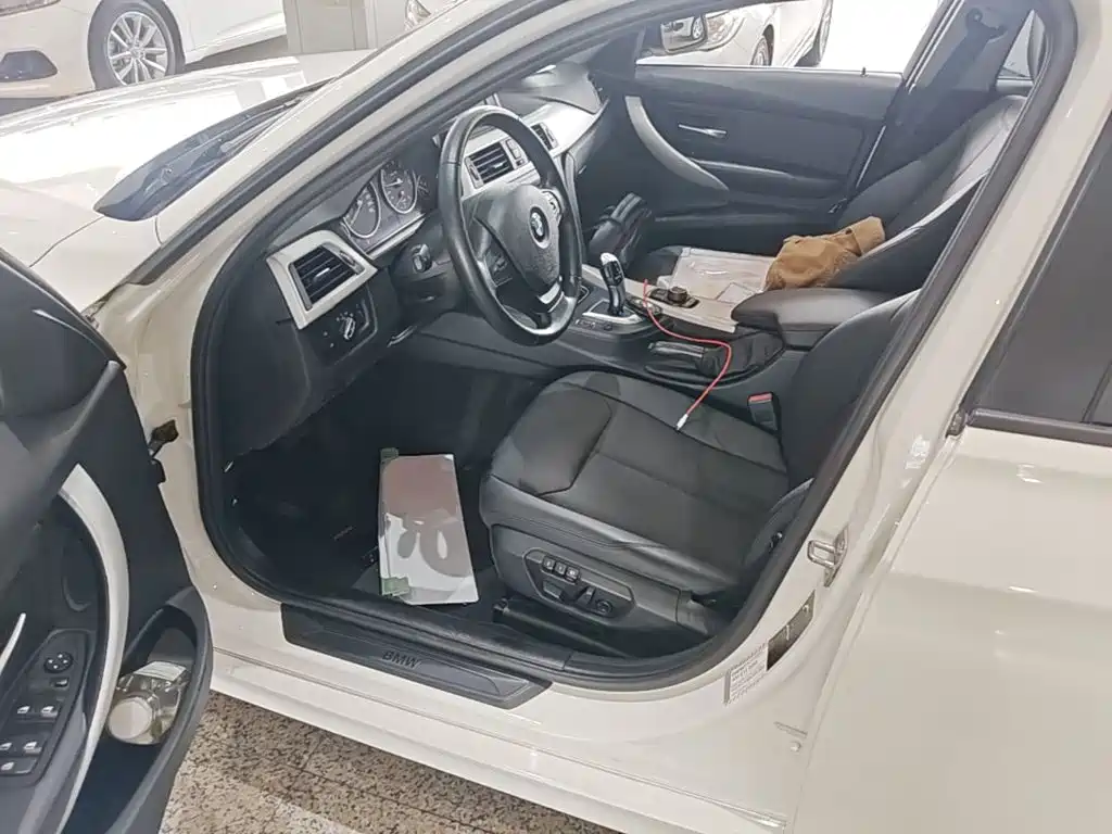 BMW 3 Series — миниатюра 15