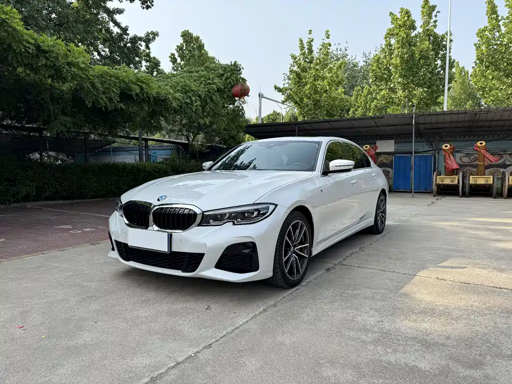 BMW 3 Series 2021