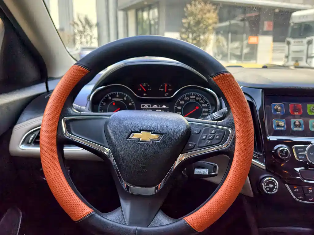 Chevrolet Cruze — миниатюра 13