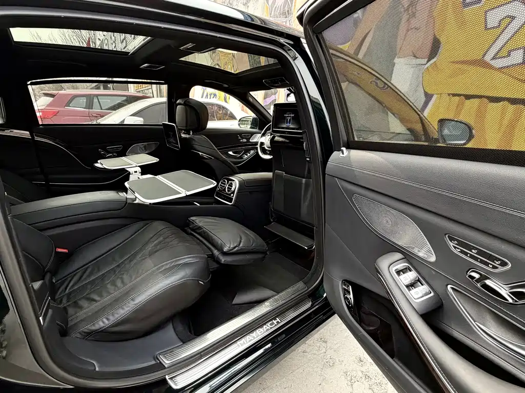 Mercedes-Benz S-Class — миниатюра 6