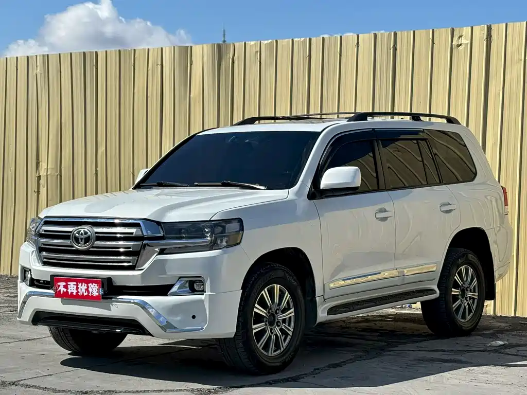 Toyota Land Cruiser 2010