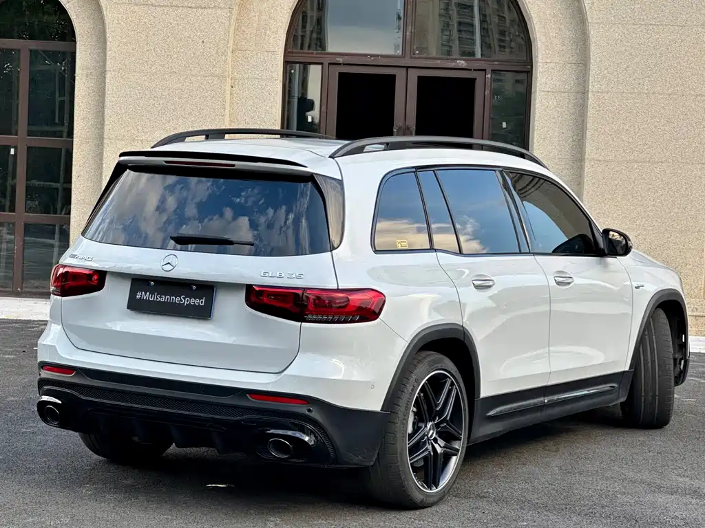 MERCEDES-BENZ GLB AMG