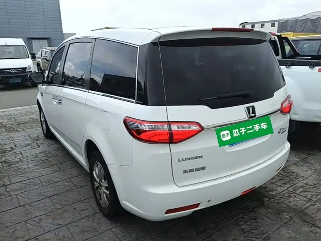Luxgen Big 7 MPV — миниатюра 5