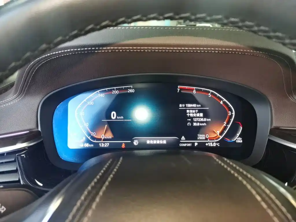 BMW 5 Series — миниатюра 12