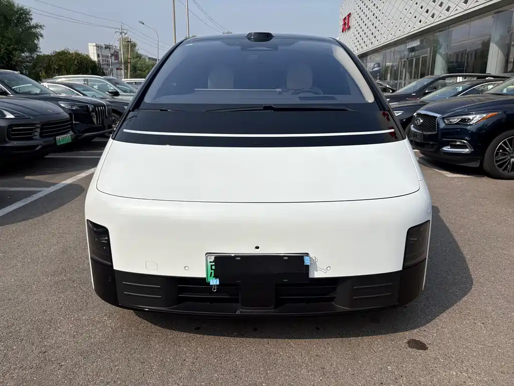 Li Auto Li MEGA — миниатюра 2
