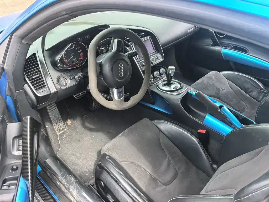 Audi R8 — миниатюра 8