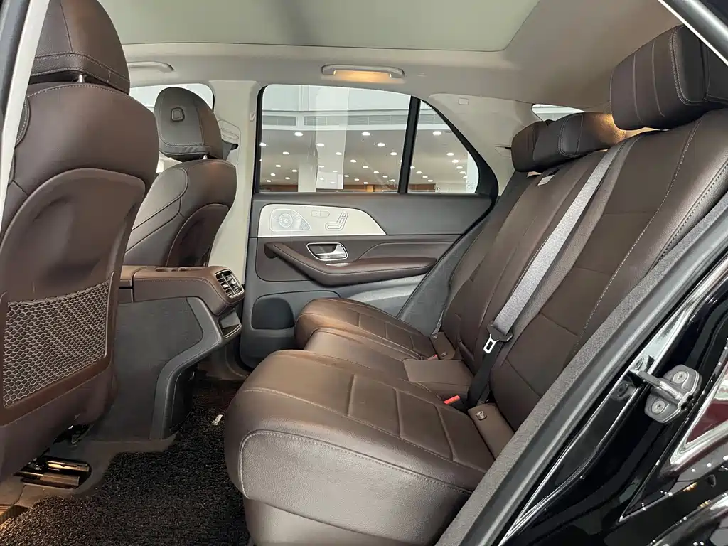 Mercedes-Benz GLE (Import) — миниатюра 6
