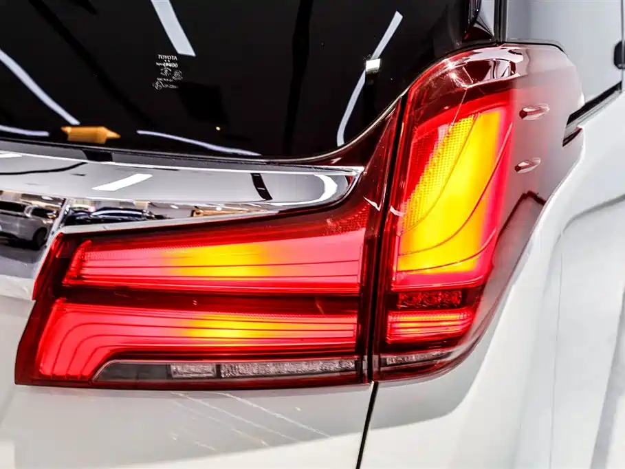 Toyota Alphard — фотографии объявления, Фото 32