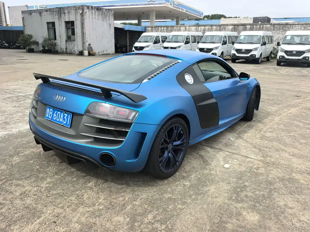 Audi R8 — миниатюра 7
