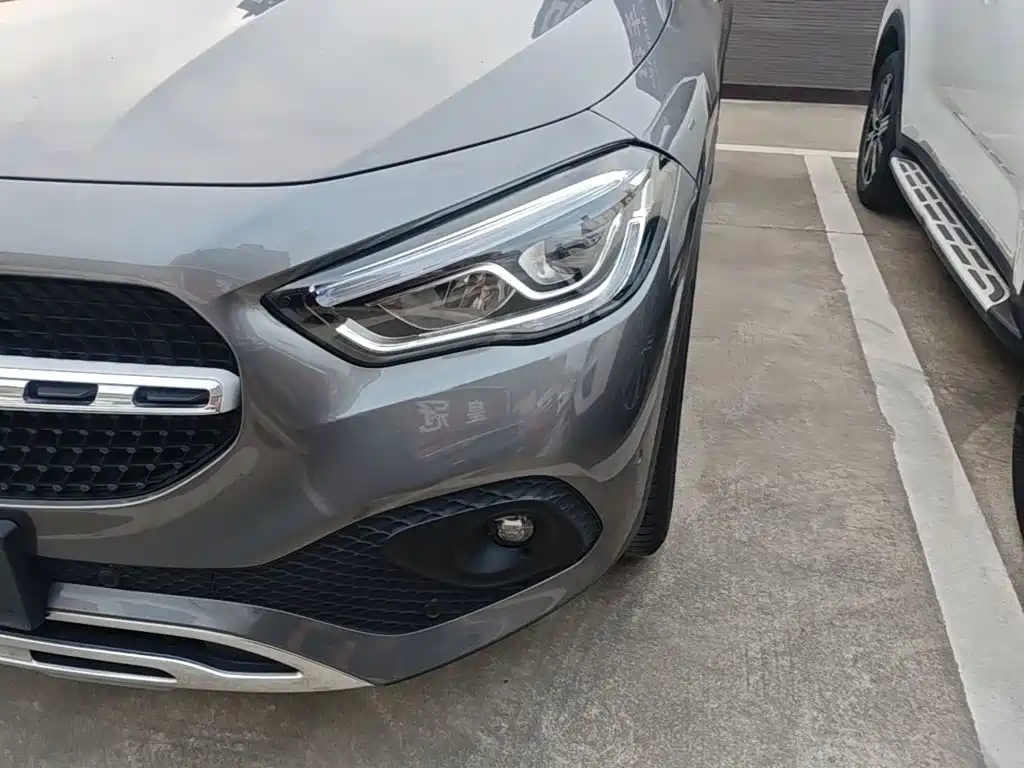 Mercedes-Benz GLA — миниатюра 24