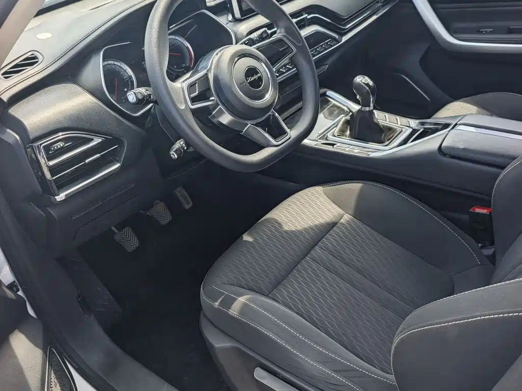 Zotye T500 2018 1.5T MT Luxury