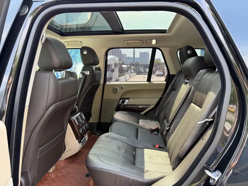 Land Rover Range Rover — миниатюра 13