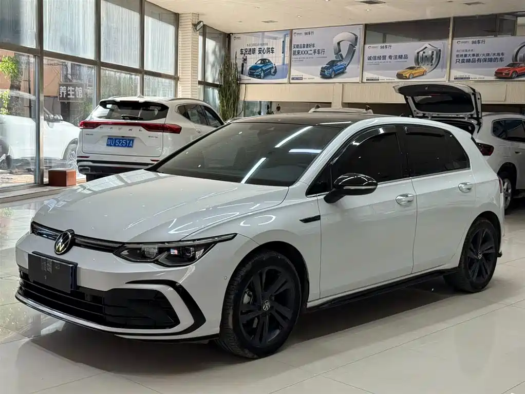 Купить Volkswagen Golf