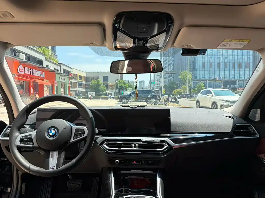 BMW i3 — миниатюра 3