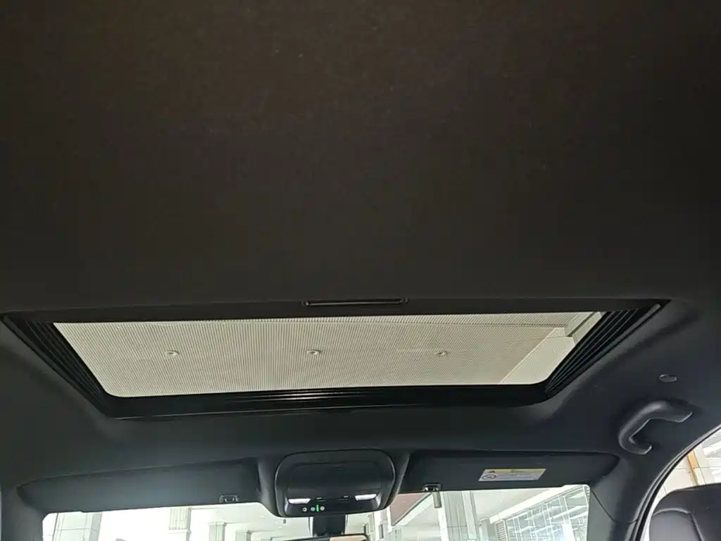 Cadillac XT5 — миниатюра 18