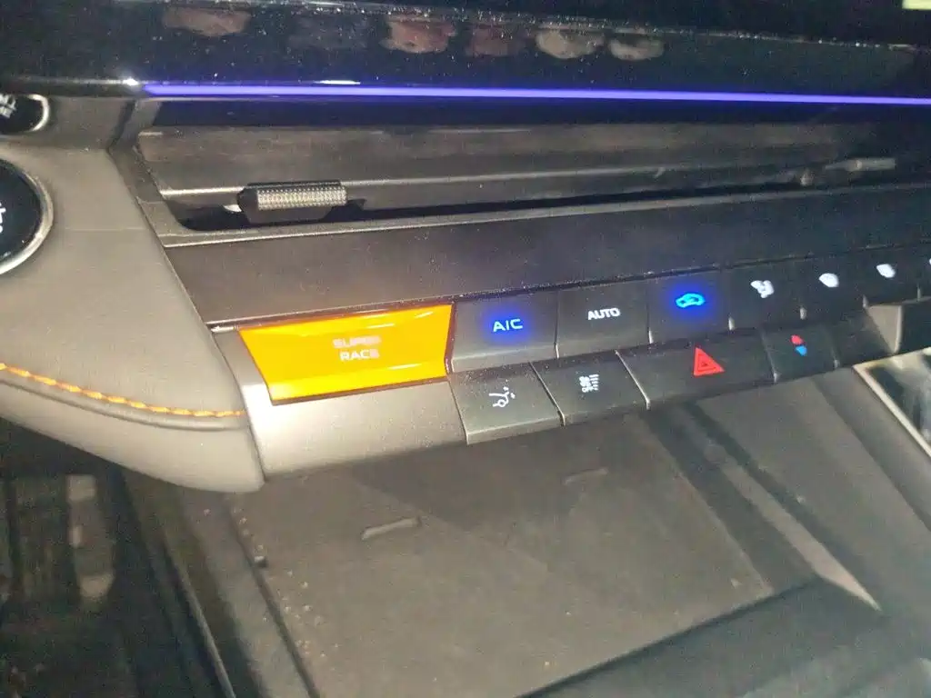 Changan UNI-V — миниатюра 9