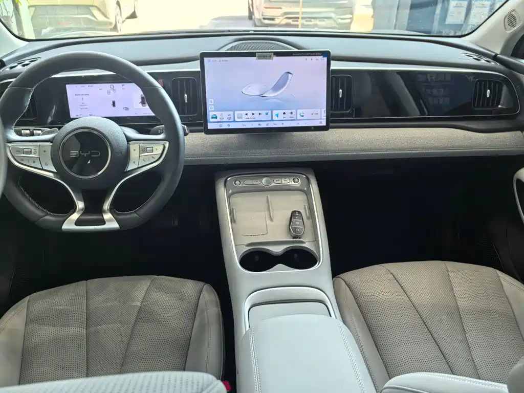 BYD Sealion 05 EV — миниатюра 12