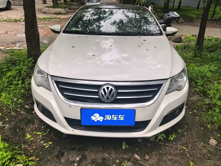 Volkswagen FAW - Passat CC CC 2011 2.0TSI Luxury