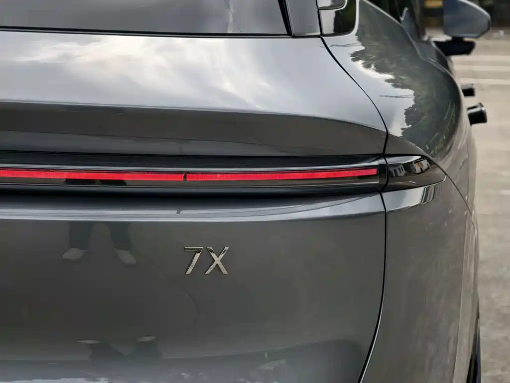 Zeekr 7X — миниатюра 15