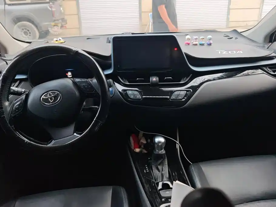 Toyota IZOA — миниатюра 12