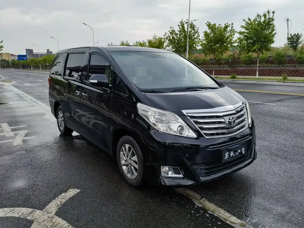 Toyota Alphard 2012 3.5L Luxury