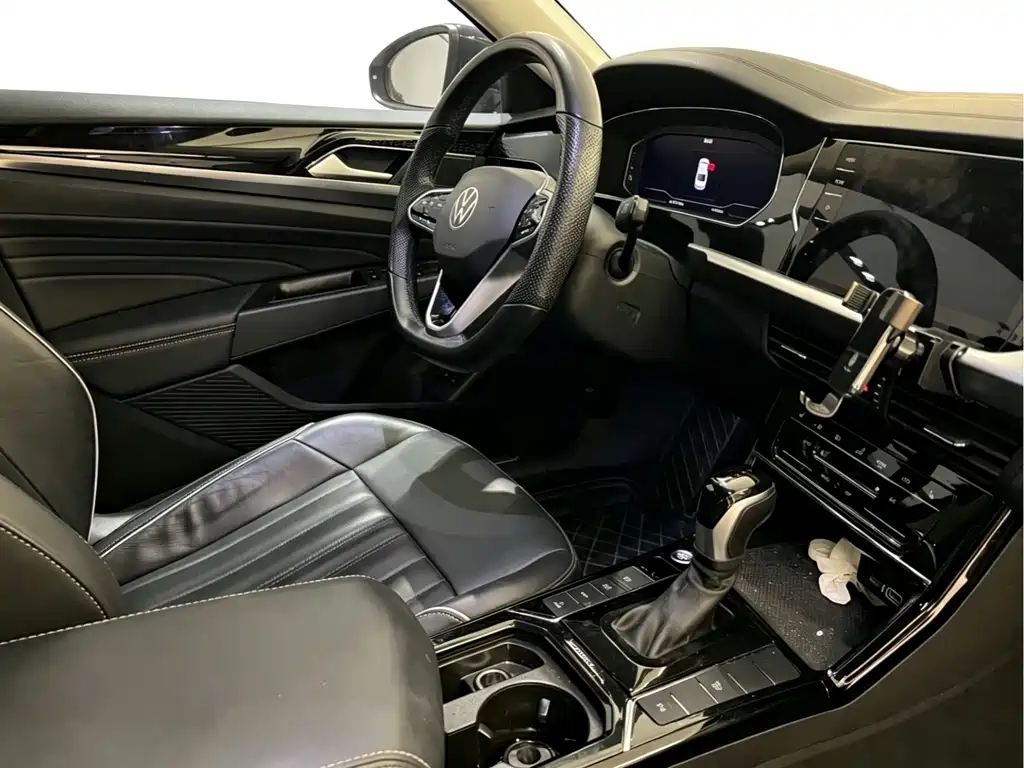 Volkswagen Passat 2023 430PHEV Elite