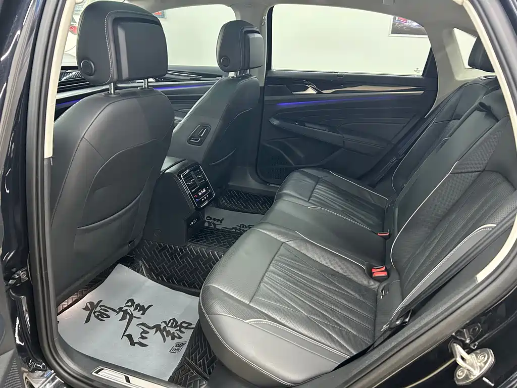 Volkswagen Passat — миниатюра 9
