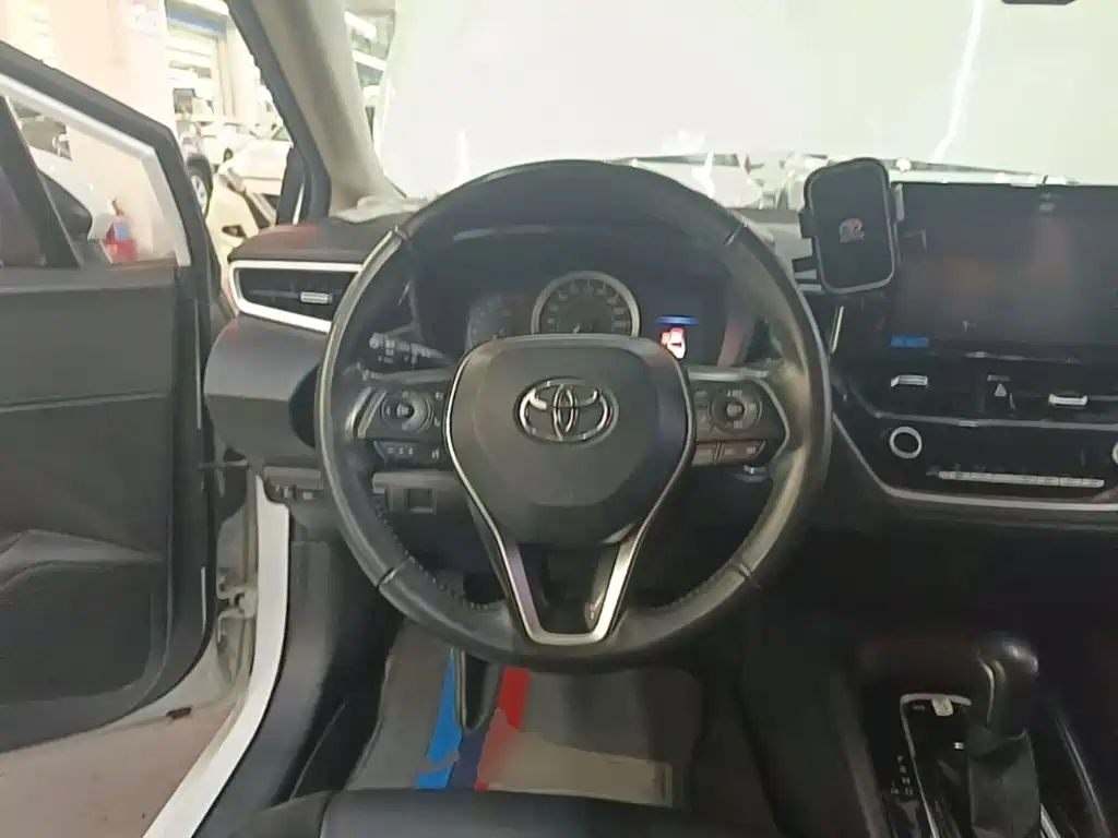 Toyota Corolla — миниатюра 11