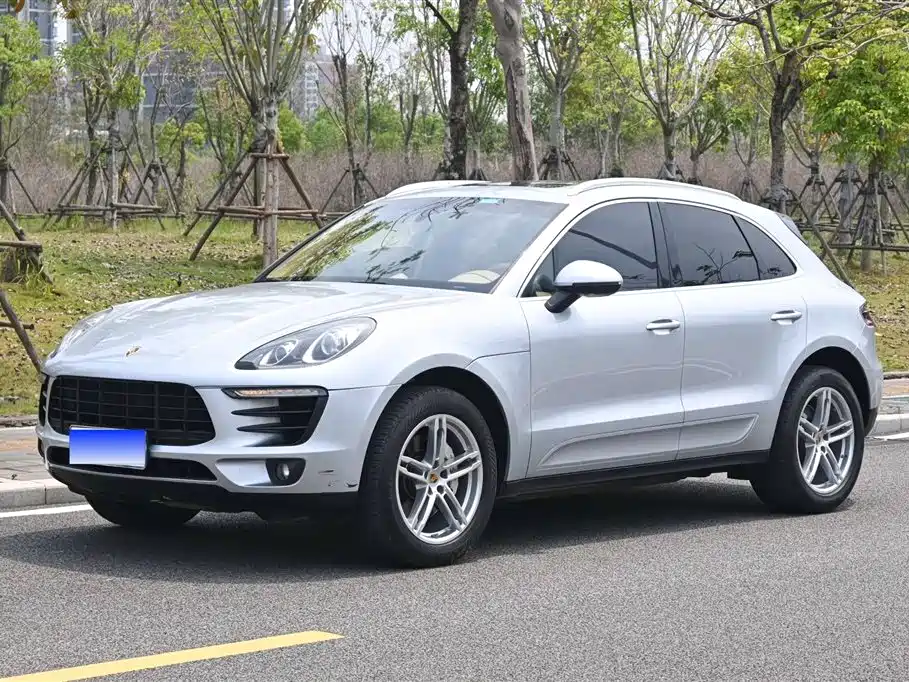 Купить Porsche Macan