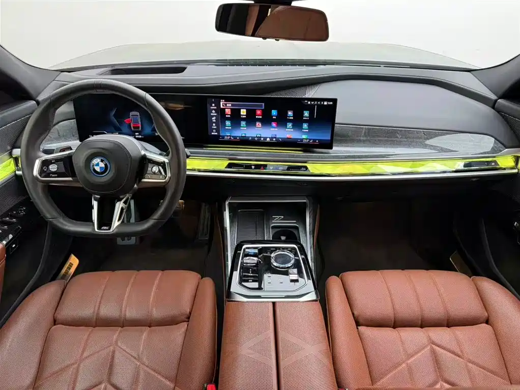 BMW i7 2023 eDrive50L Premium M Sport