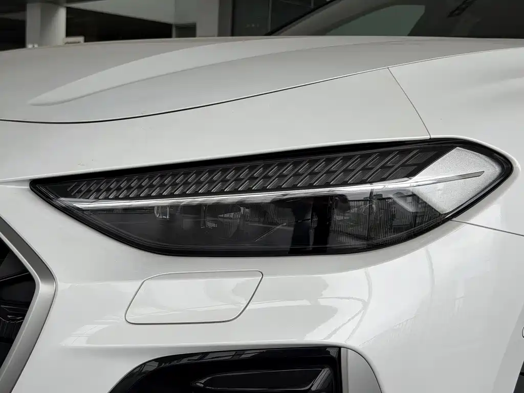 Audi A5L — миниатюра 11