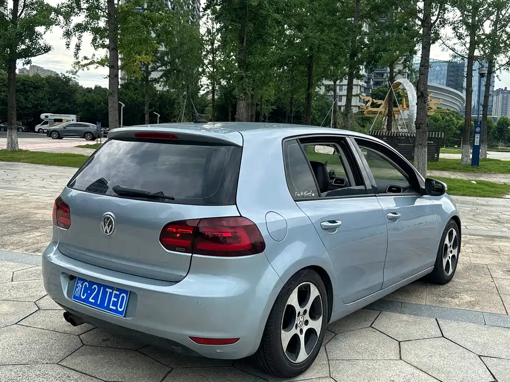 Volkswagen Golf 2010 1.4TSI MT Comfort