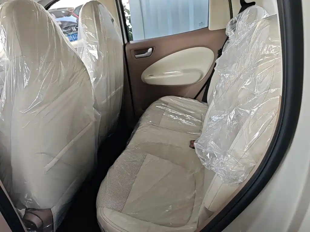 Wuling MINIEV — миниатюра 17