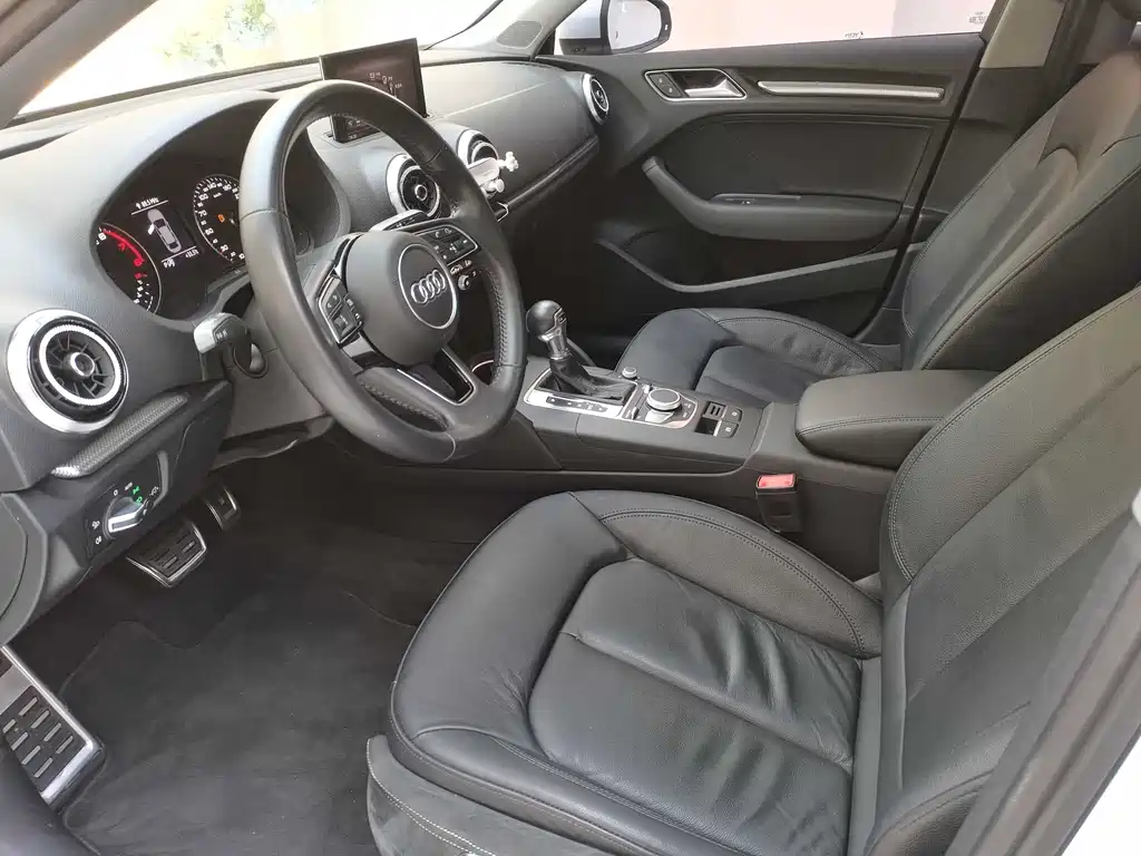 Audi A3 2018 30 Limousine 35 TFSI