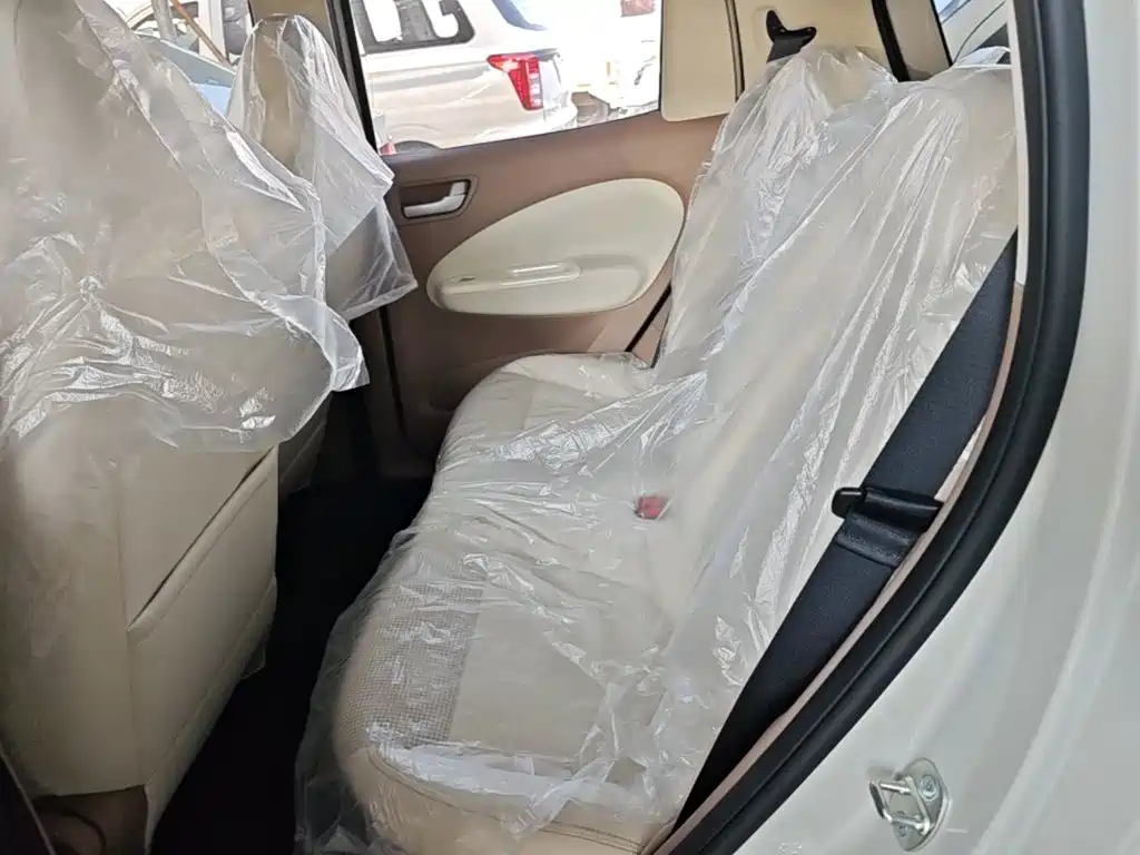 Wuling MINIEV — миниатюра 17
