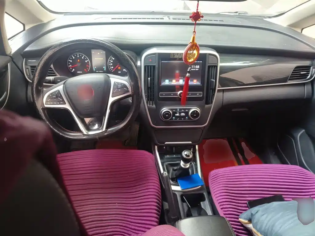 BYD MAX — миниатюра 5