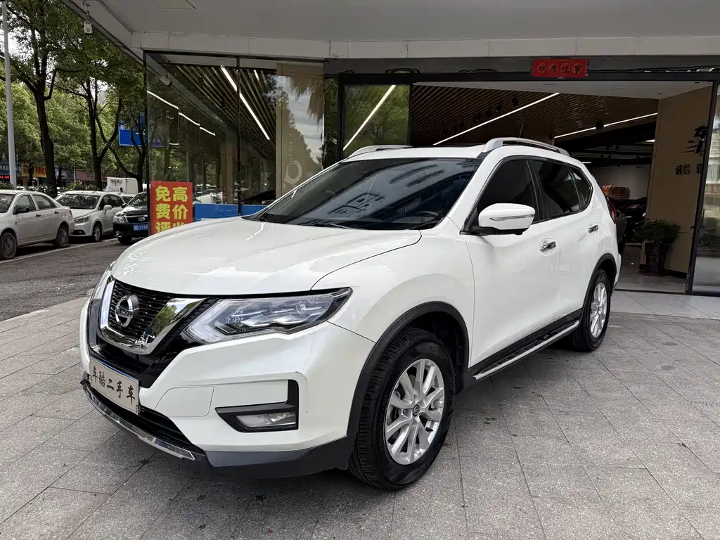 Купить Nissan X-Trail