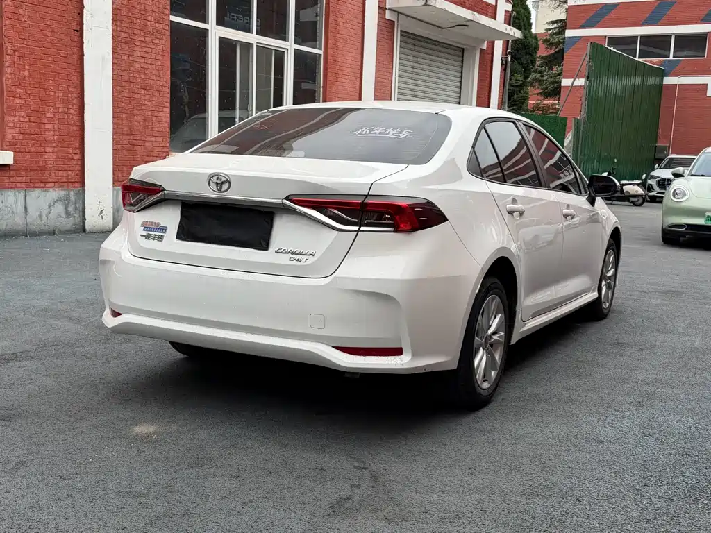 Toyota Corolla — миниатюра 4