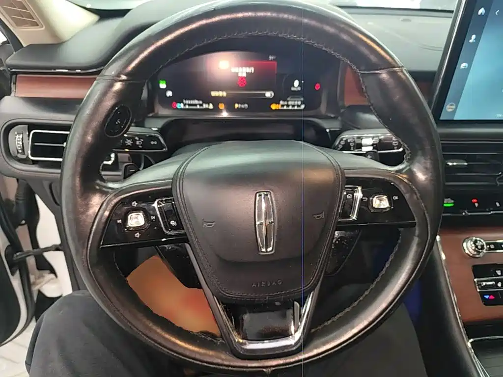 Lincoln Aviator — миниатюра 11