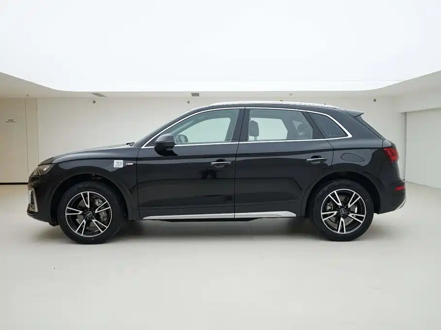 Audi Q5L — миниатюра 3