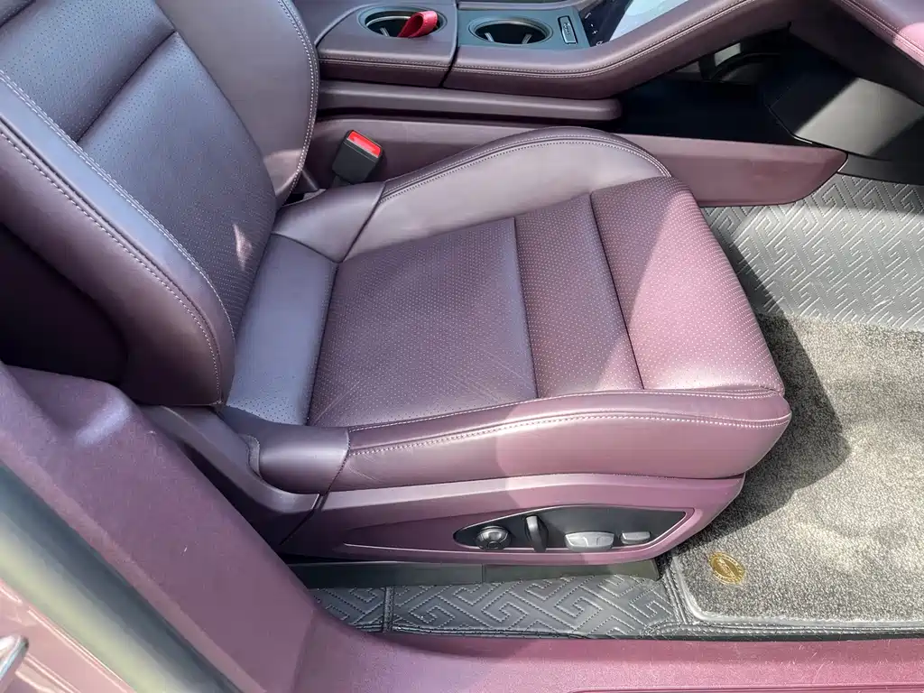 Porsche Taycan — миниатюра 13