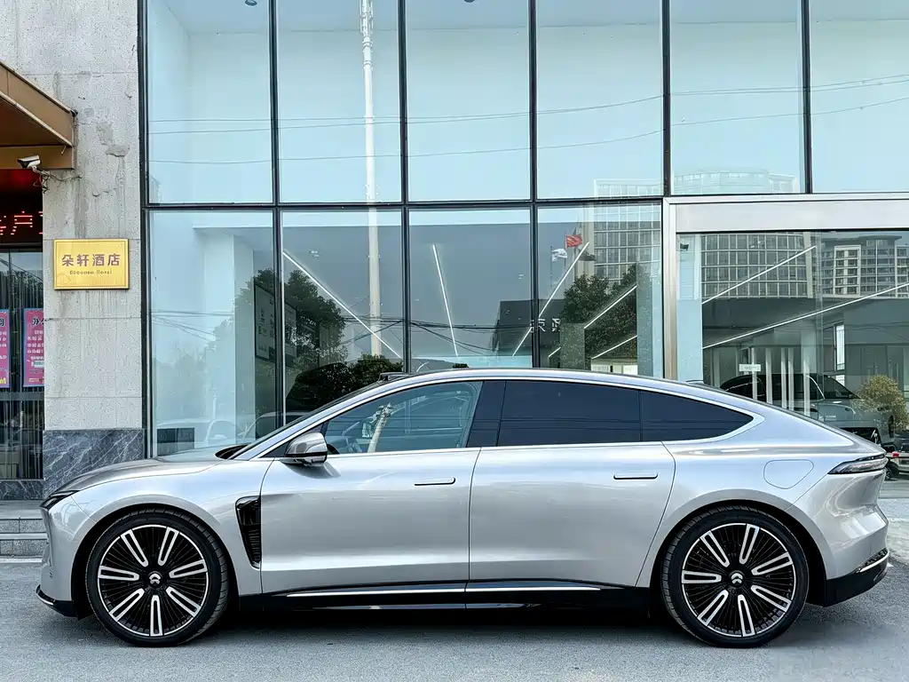 NIO ET9 — миниатюра 6