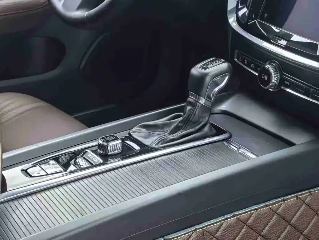 Volvo S60 — миниатюра 17