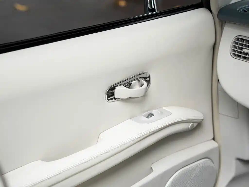 Nissan — миниатюра 12