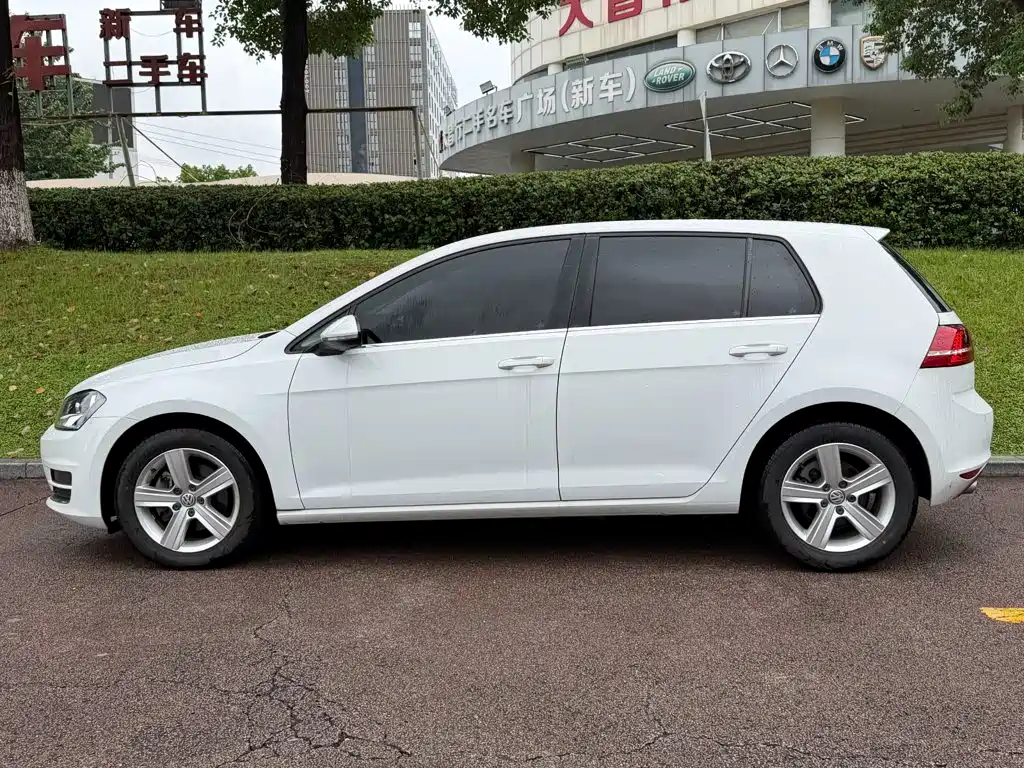 Volkswagen Golf — миниатюра 3