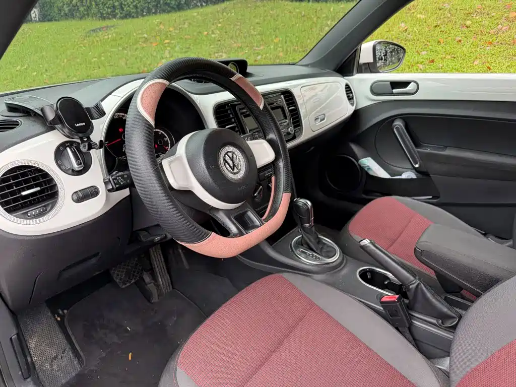 Volkswagen Beetle — миниатюра 7