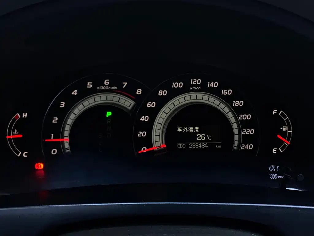 Toyota Camry — миниатюра 7